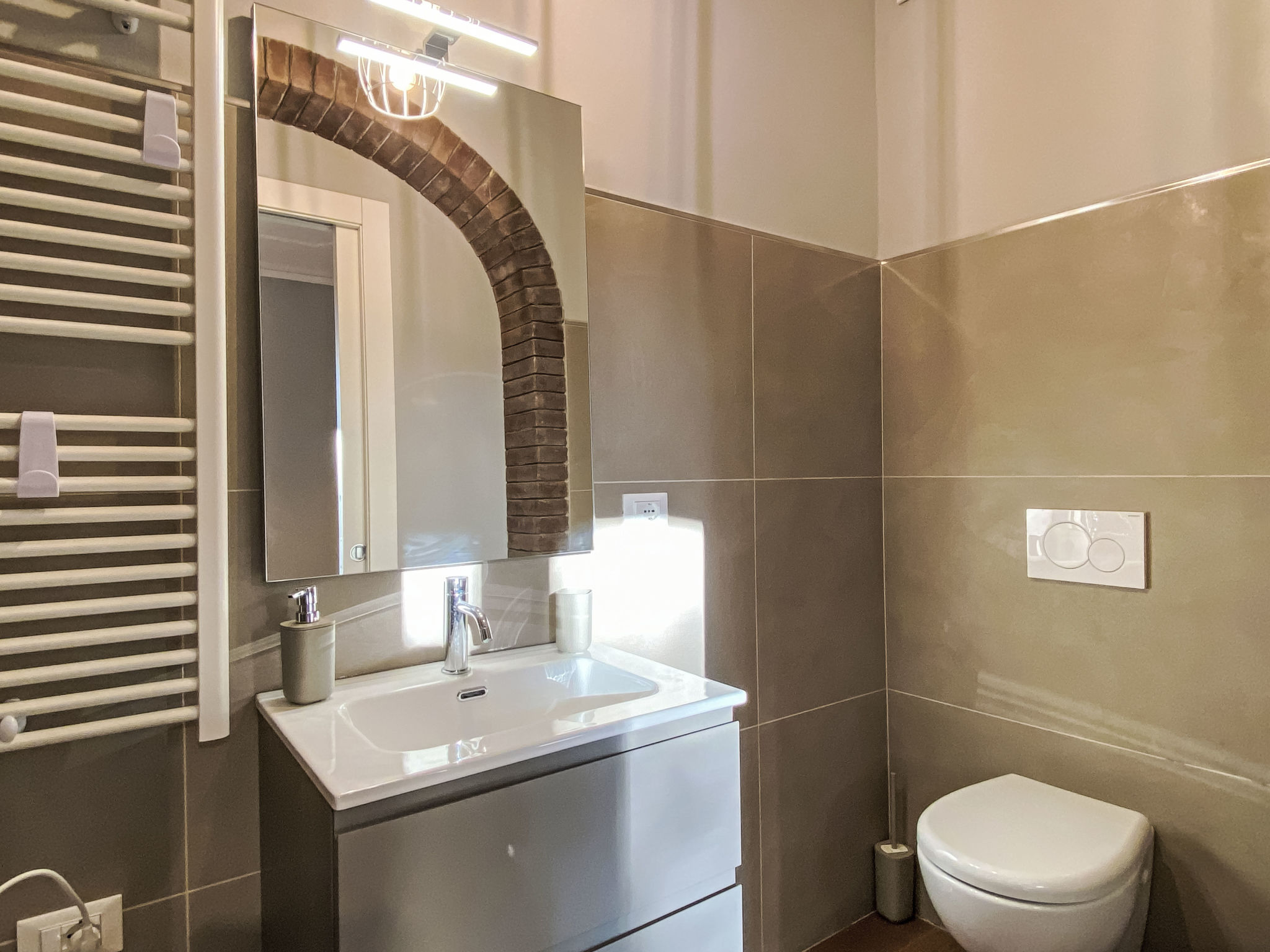 Rose Adriano Home - Binnen