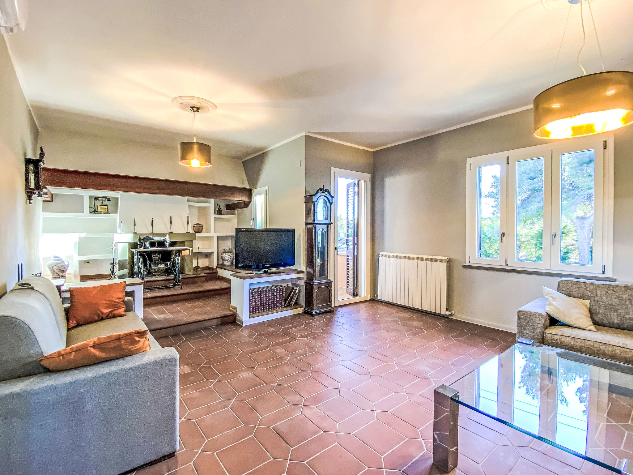 Rose Adriano Home - Binnen