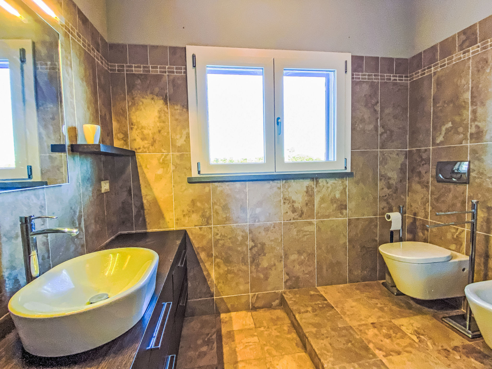 Rose Adriano Home - Binnen