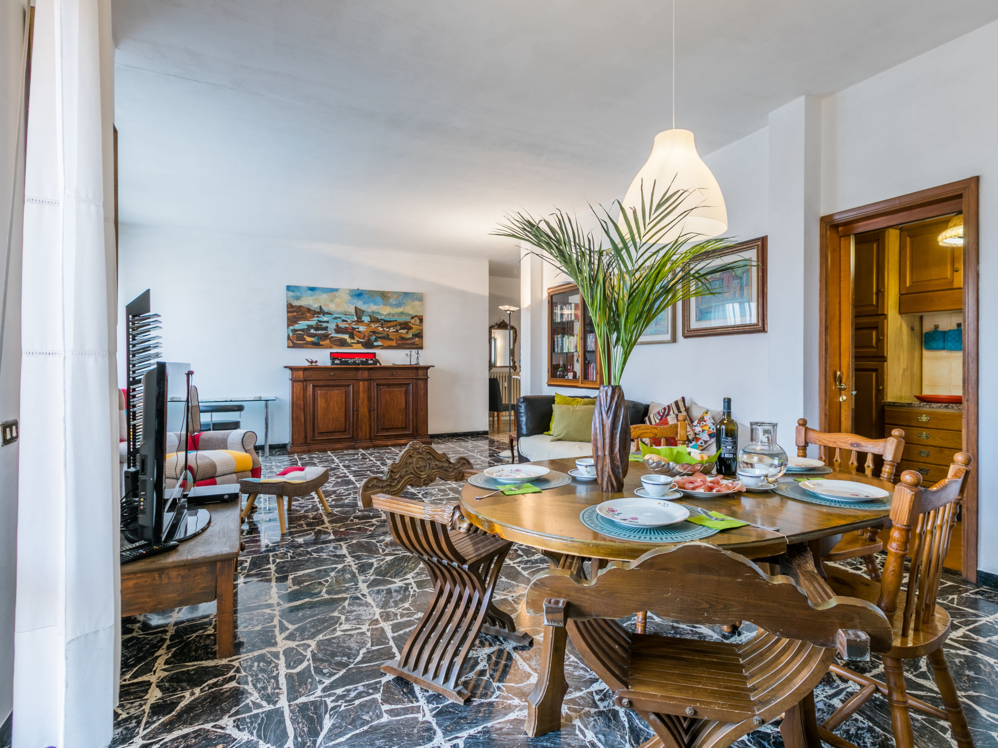 Kitchen / Dining Room