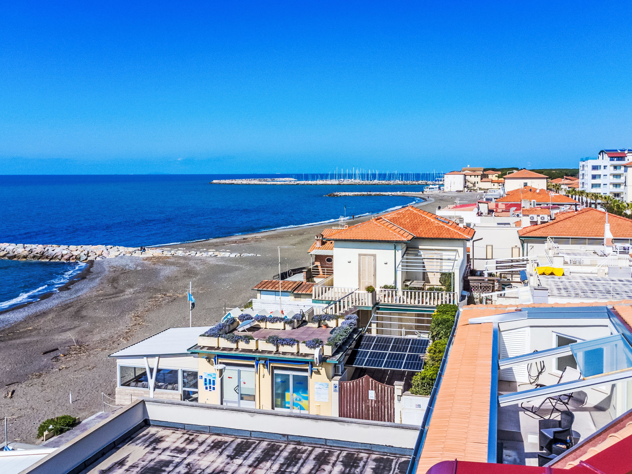 Historische villa MaPo direct aan zee in Marina di Cecina - foto 53