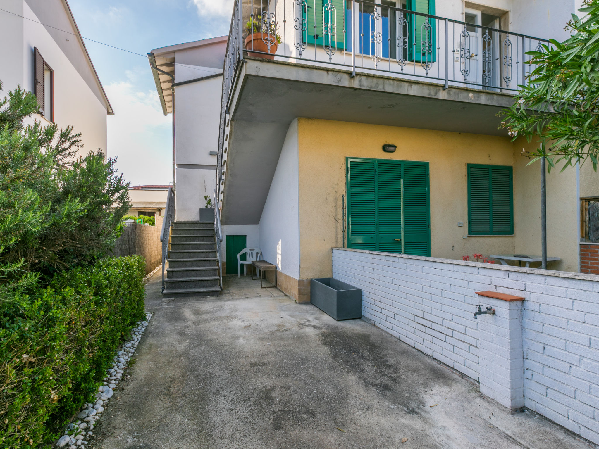 Apt Via Toselli-Draußen