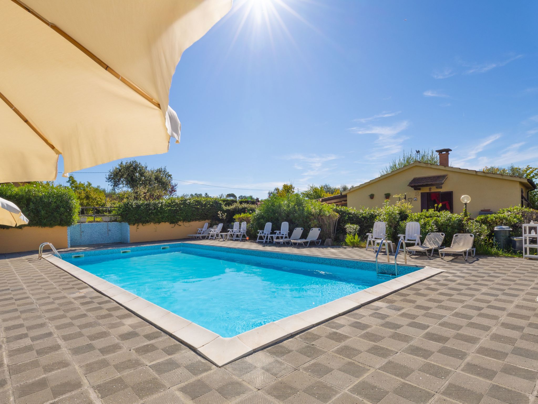 Zwei-Zimmer-Ferienhaus - Rebhuhn — Pool Outdoor (4 of 48)