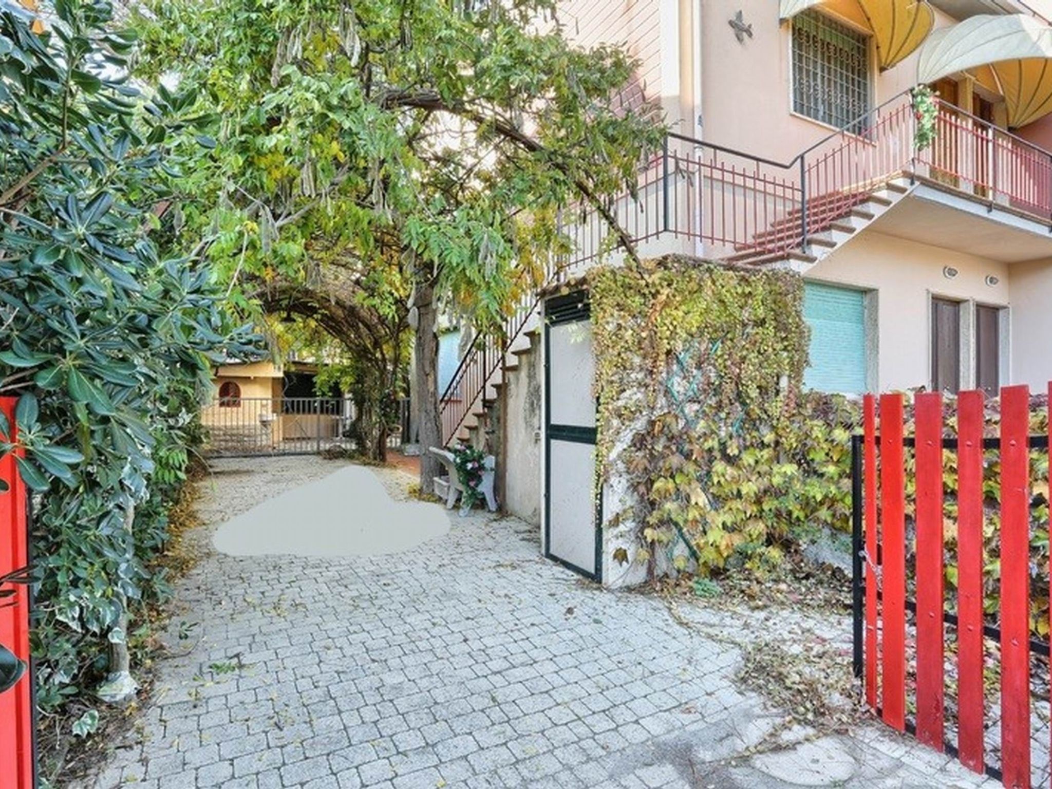 Große Wohnung in Mazzanta mit Schöner Terrasse-Image-tags.info