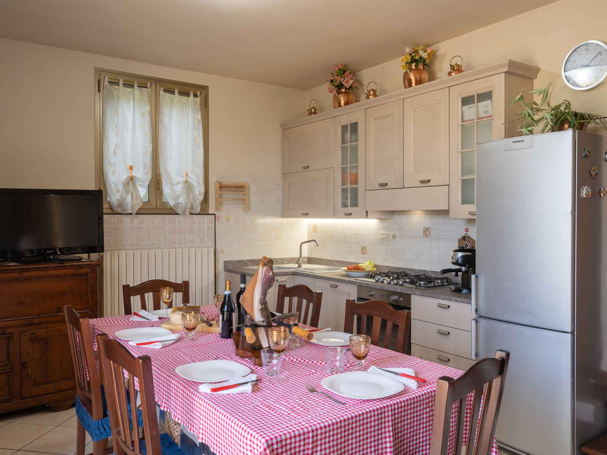Maison San Piero – Cuisine et coin repas, photo 8 sur 36