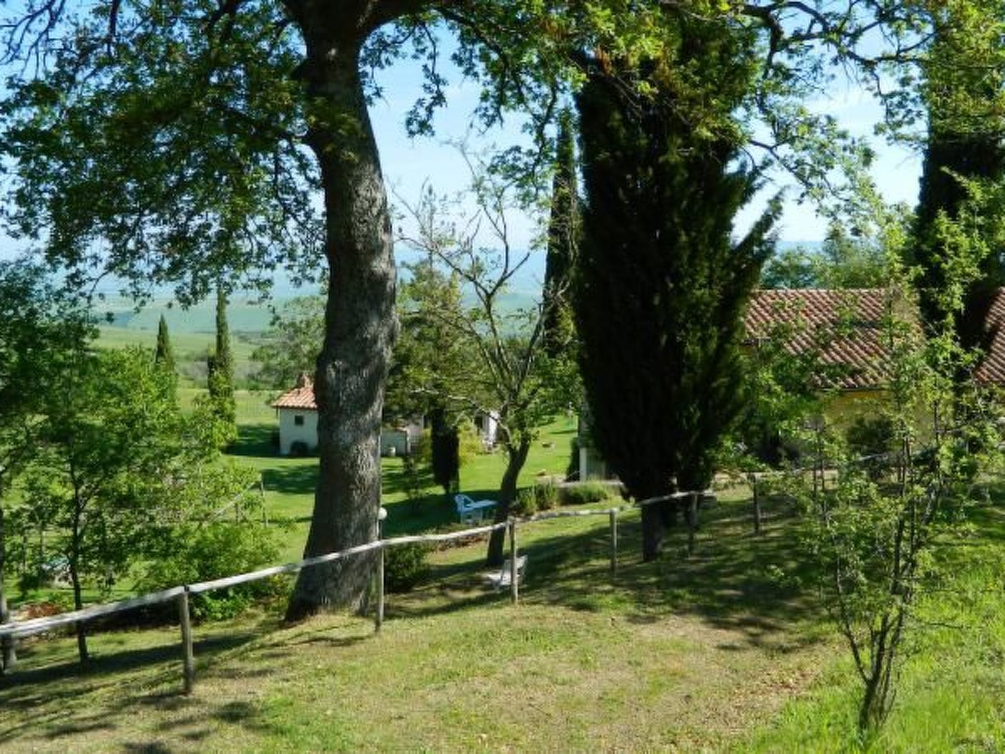 Haus Claudia mit schönem Garten-Binnen