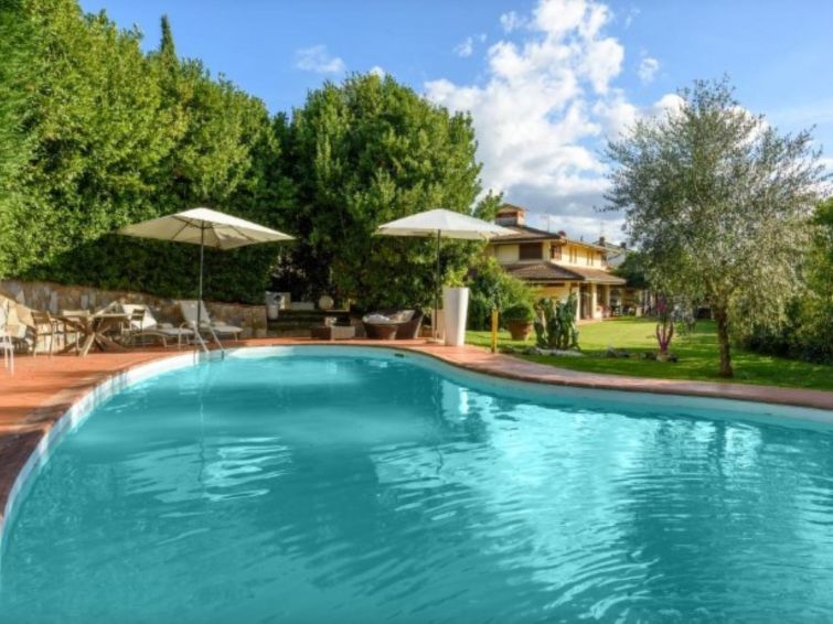 Villa met open haard en whirlpool in Terranuova Bracciolini in Terranuova Bracciolini