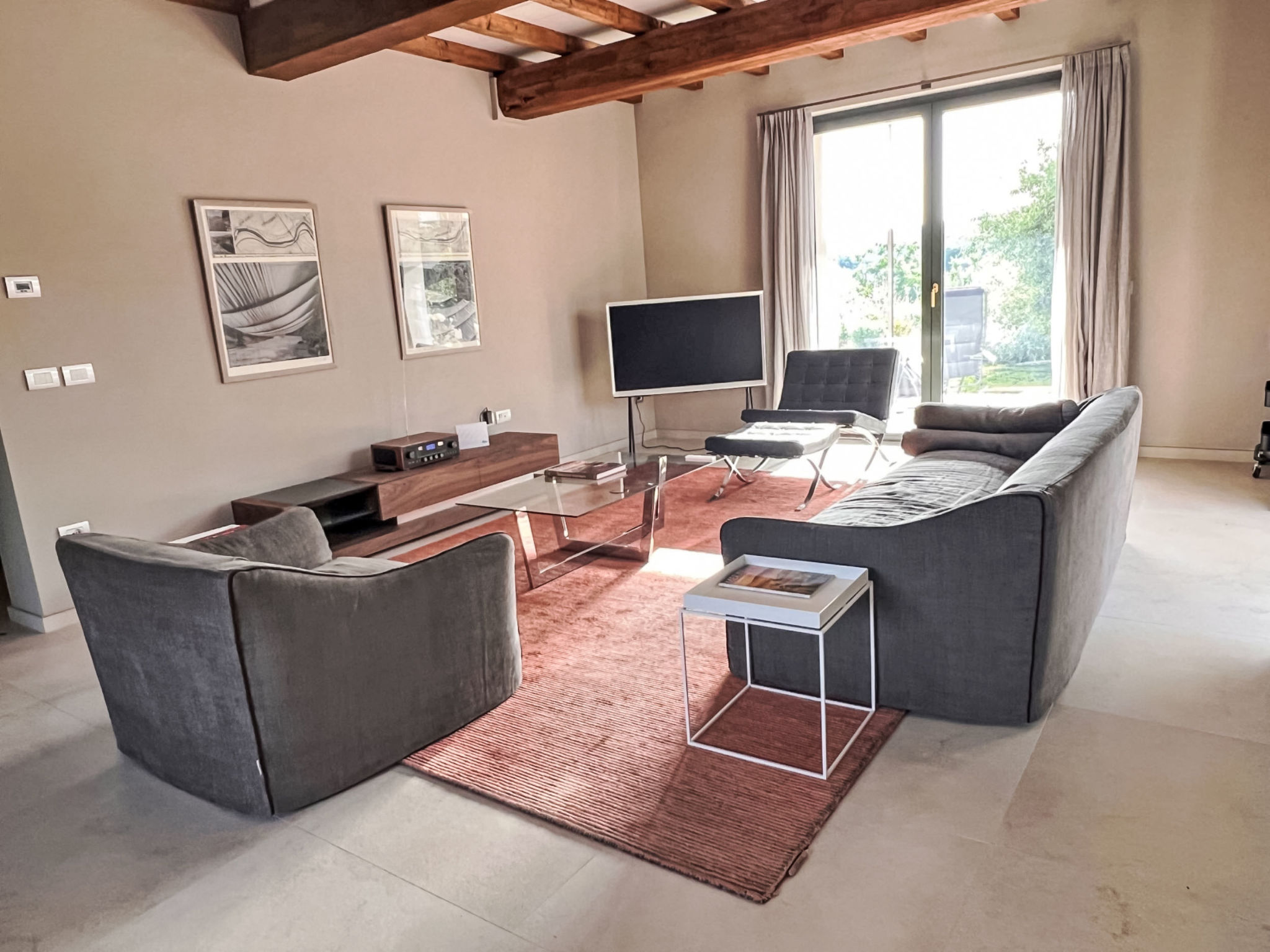 Villa Montisi-Inside