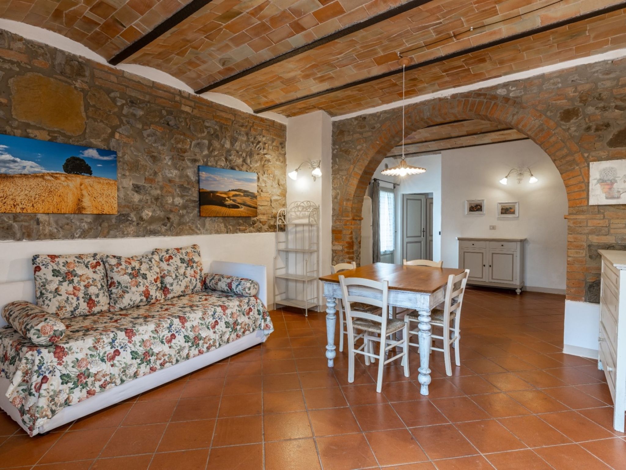 Torrenieri - Dedans