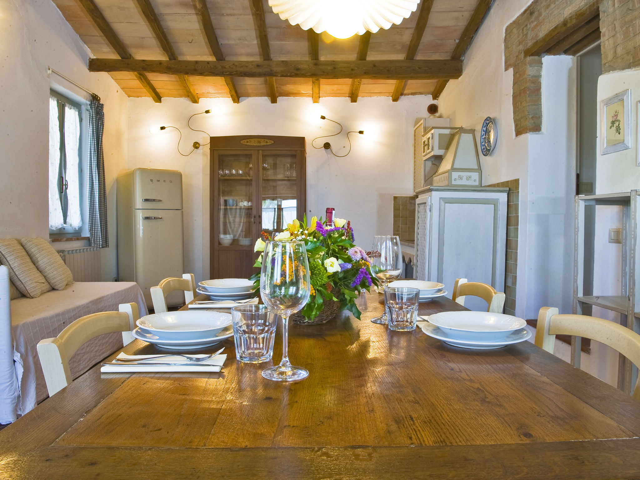 Torrenieri-Inside