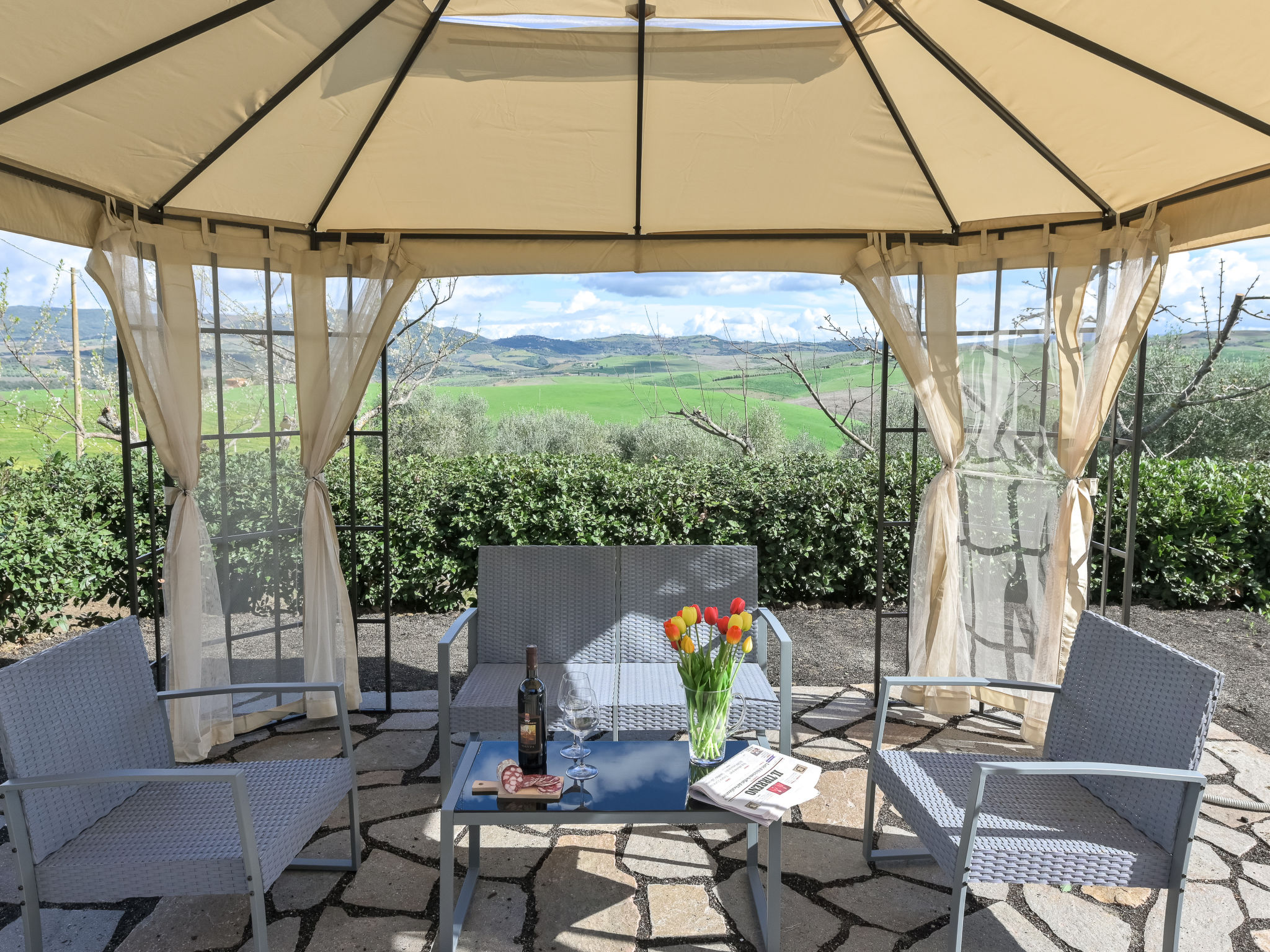 Il Cipresso-Outside