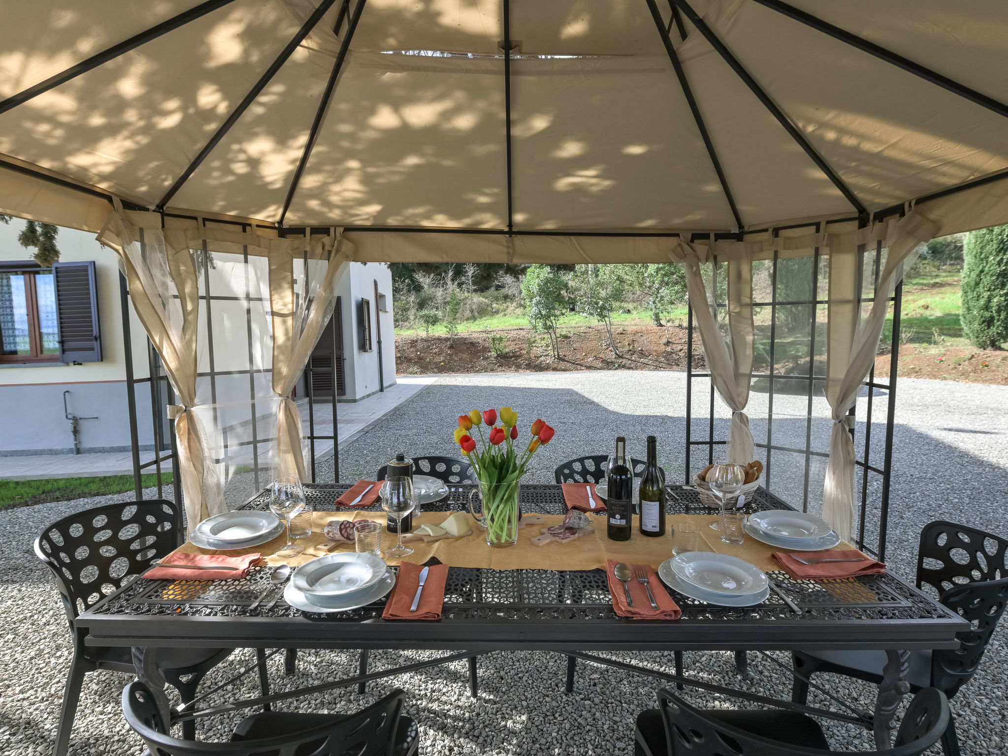 Il Cipresso-Outside