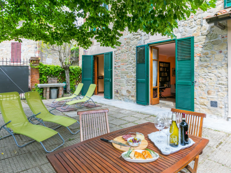 Search and Stay destination Pulicciano, Toscana - Italy from AU$ 309. La Pace