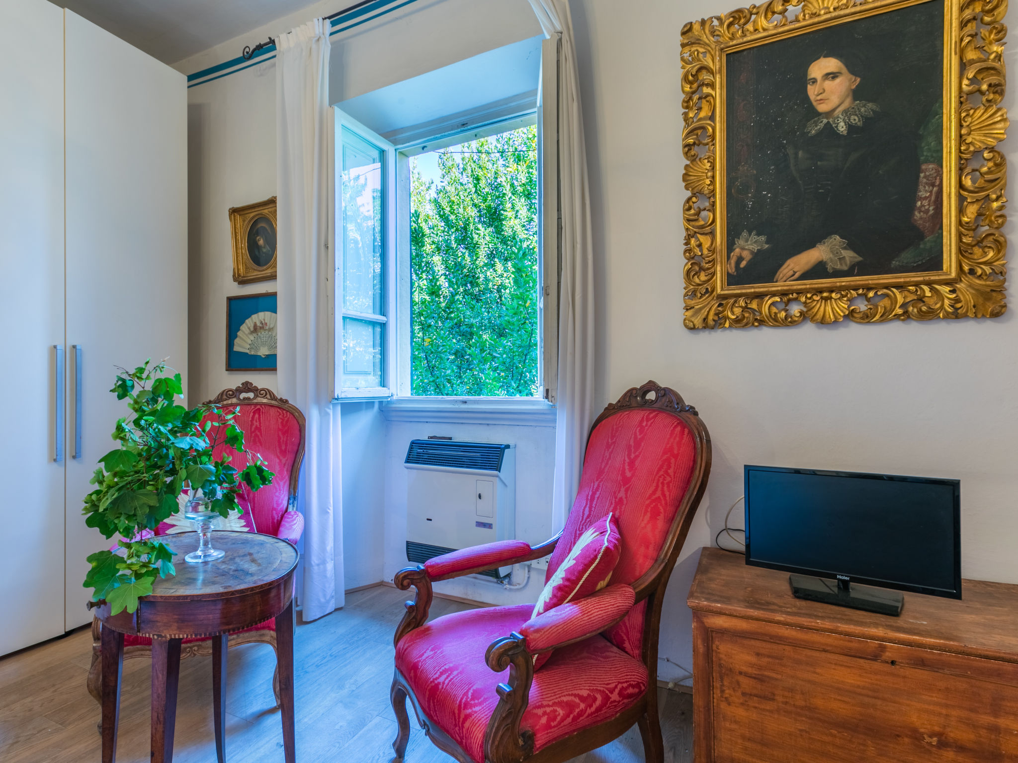 Villa Mandri-Binnen