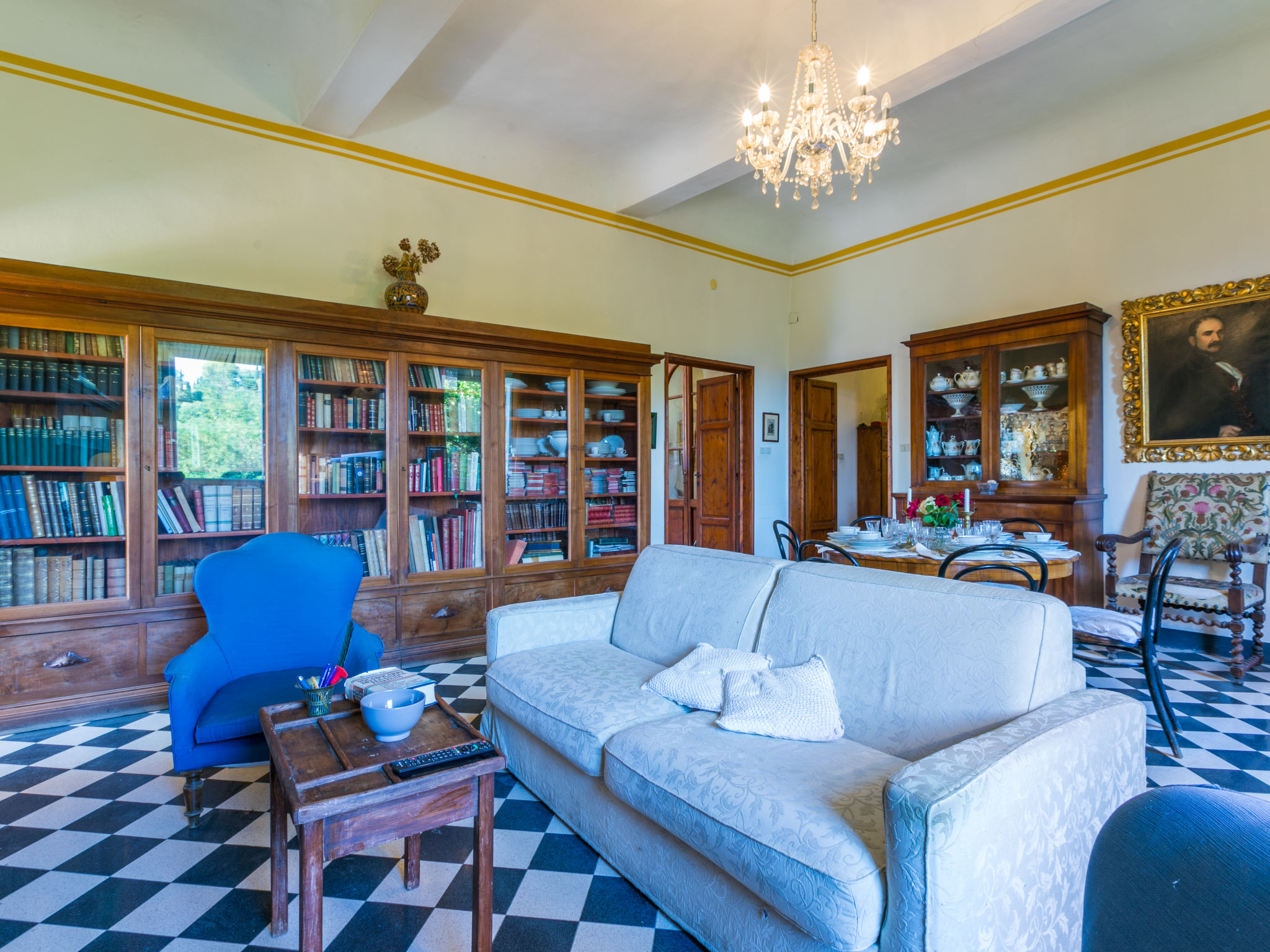 Villa Mandri-Binnen
