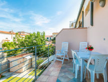 Maria: sfeervol appartement op 500m van zee in Castiglioncello - thumbnail 2