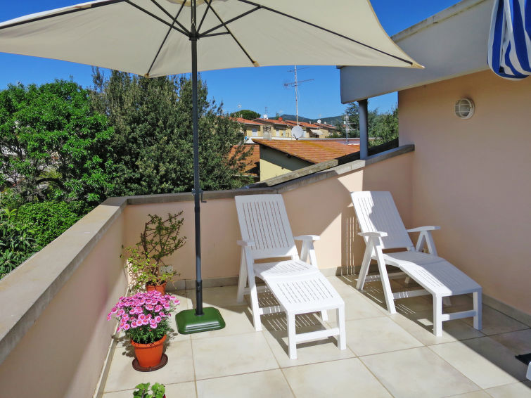 Search and Stay destination Rosignano Solvay-Castiglioncello, Toscana - Italy from AU$ 116. Mansarda