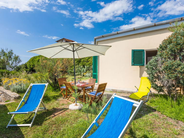 Zeezicht en rust in vakantiehuis Il Giardino sul Mare, Castiglioncello in Castiglioncello