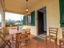 Casa Lucia: Knus appartement met gedeeld zwembad nabij Montescudaio - thumbnail 1