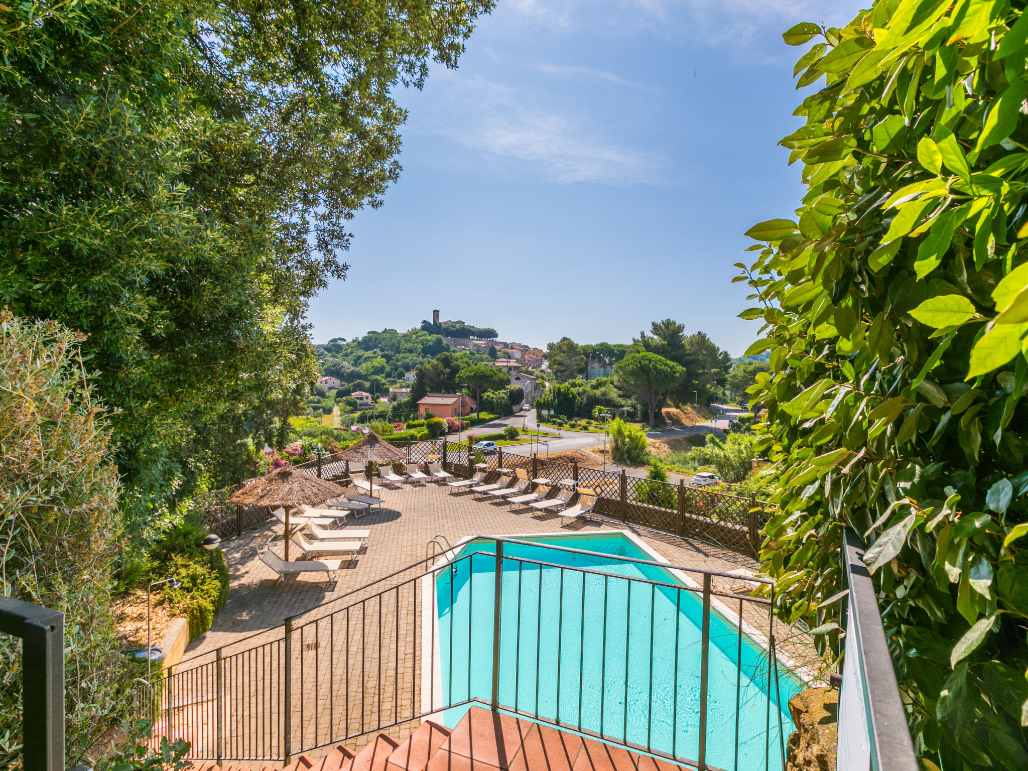Il Castello-Outside
