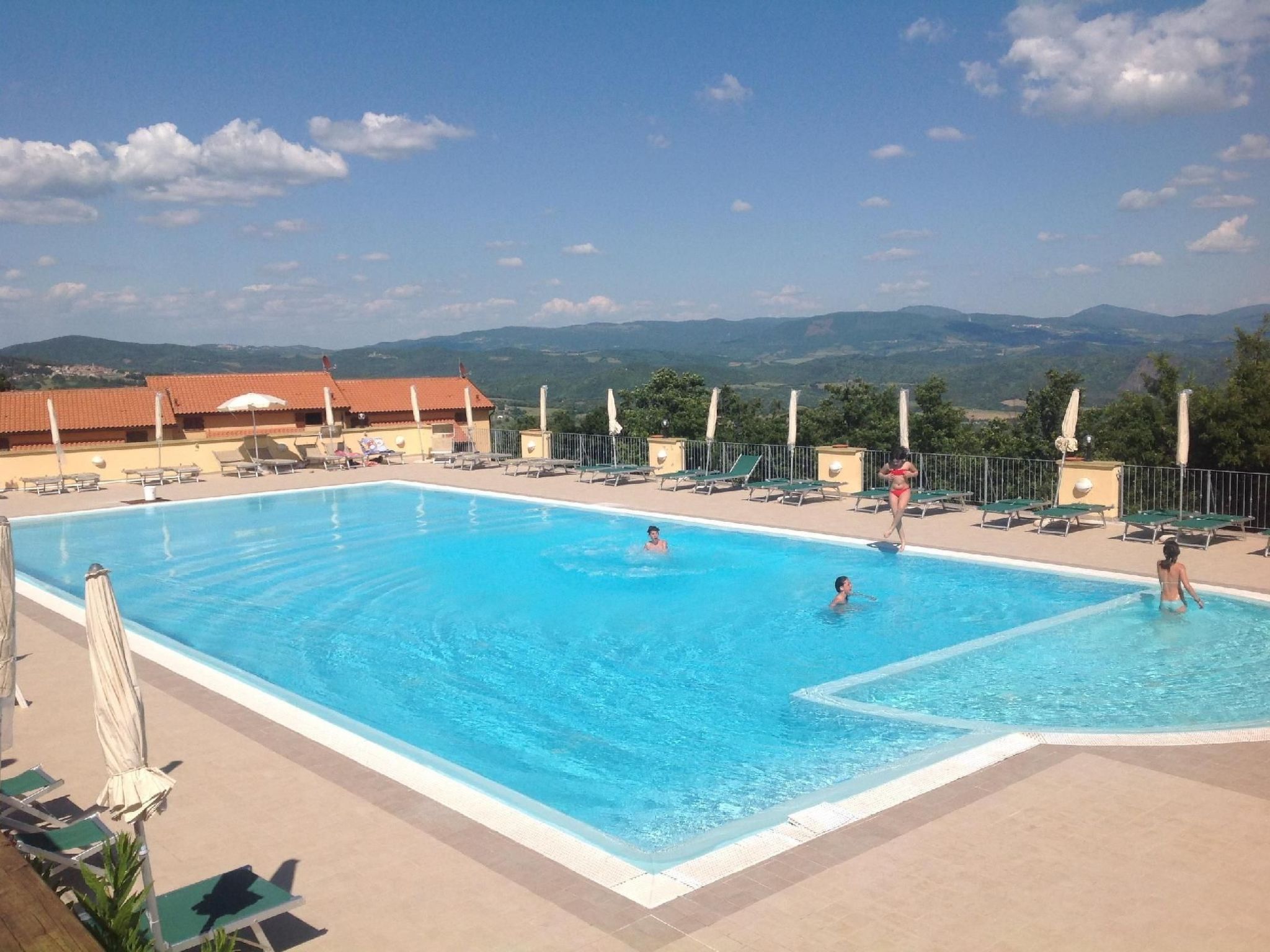 Wohnung 'Sonne und Mond' mit Schwimmbad