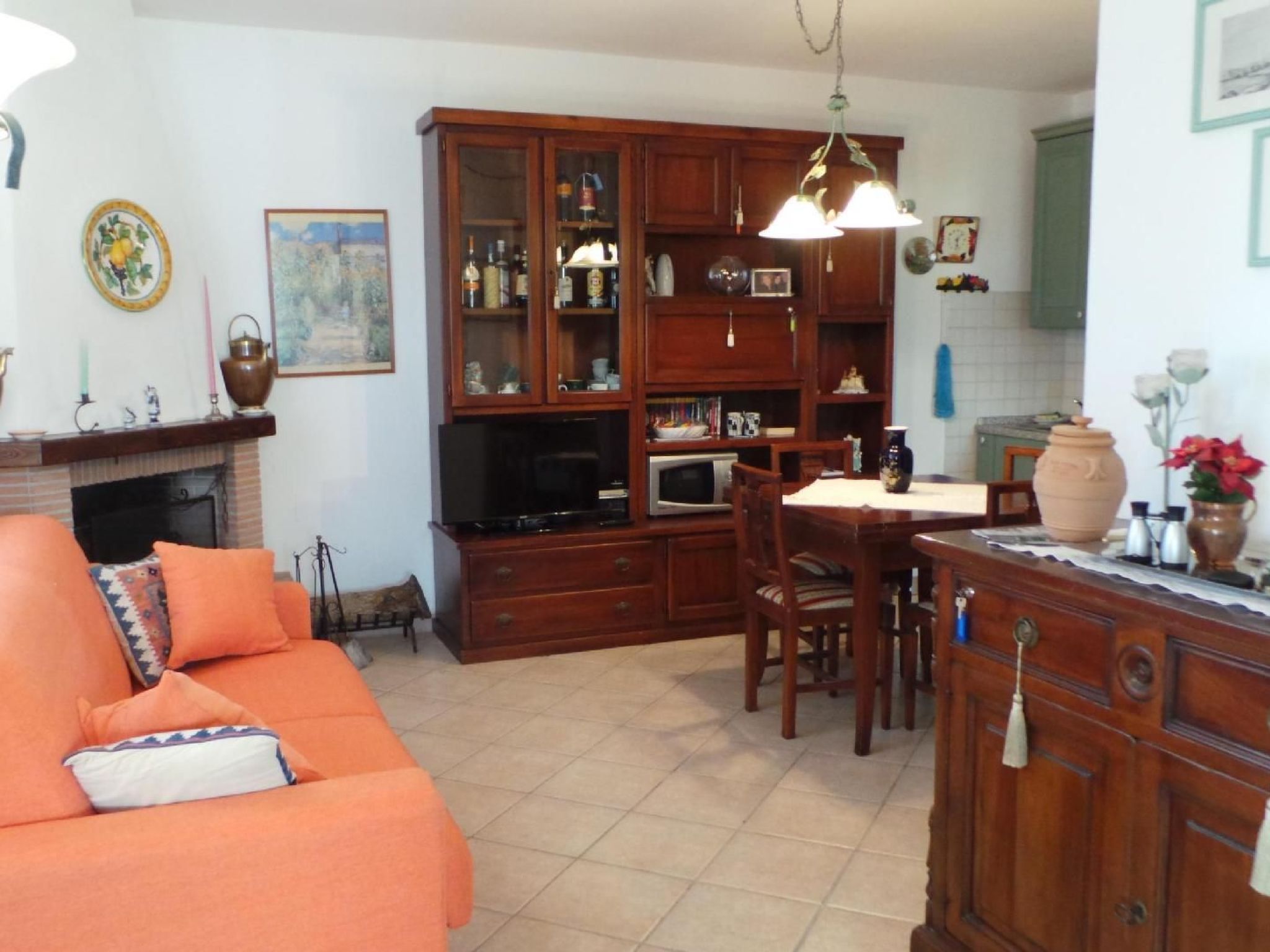 Wohnung 'Sonne und Mond' mit Schwimmbad-Drinnen