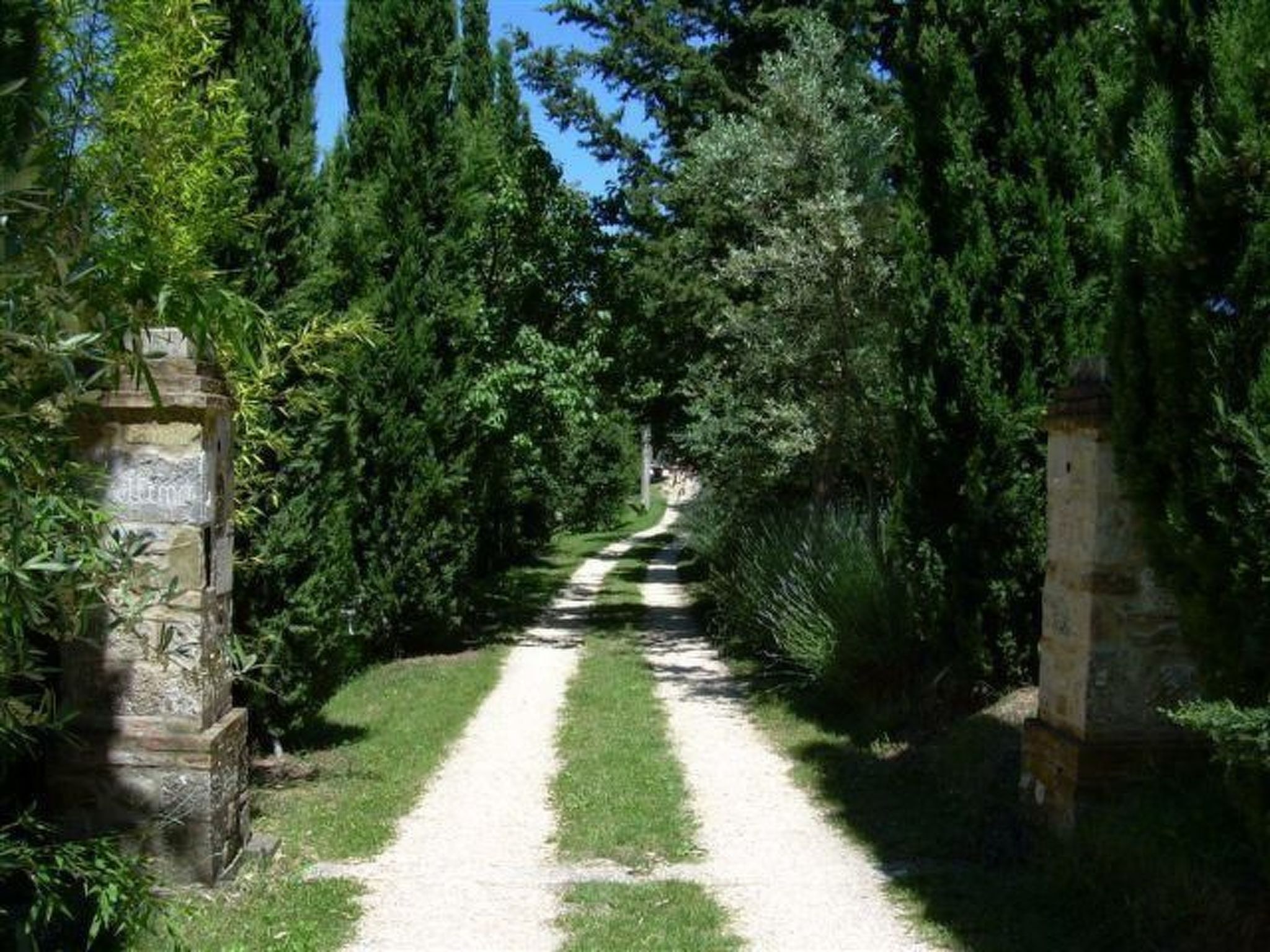Anwesen "La Casina" mit privatem Garten und Grill-Drinnen