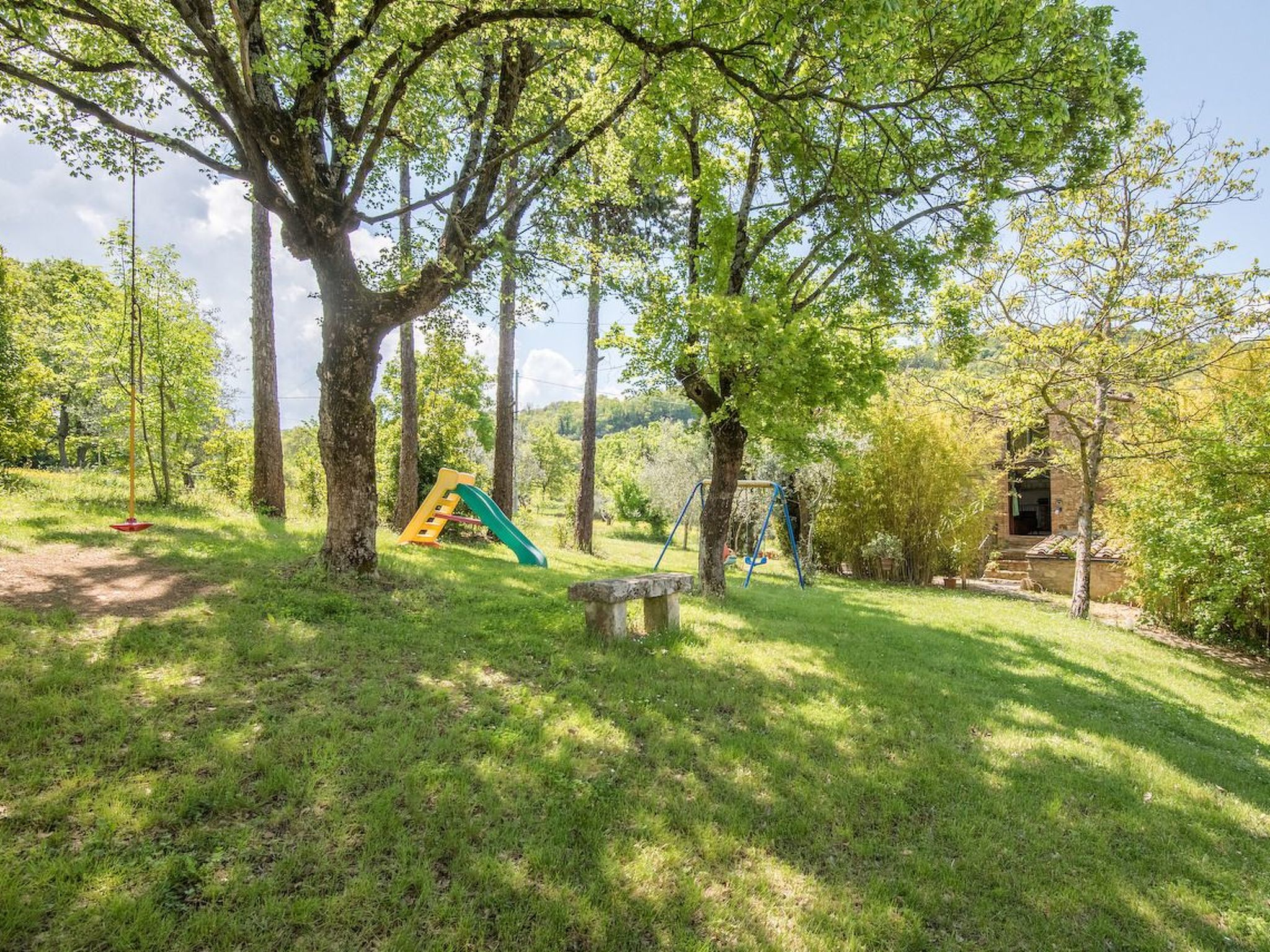 Anwesen "La Casina" mit privatem Garten und Grill-Drinnen