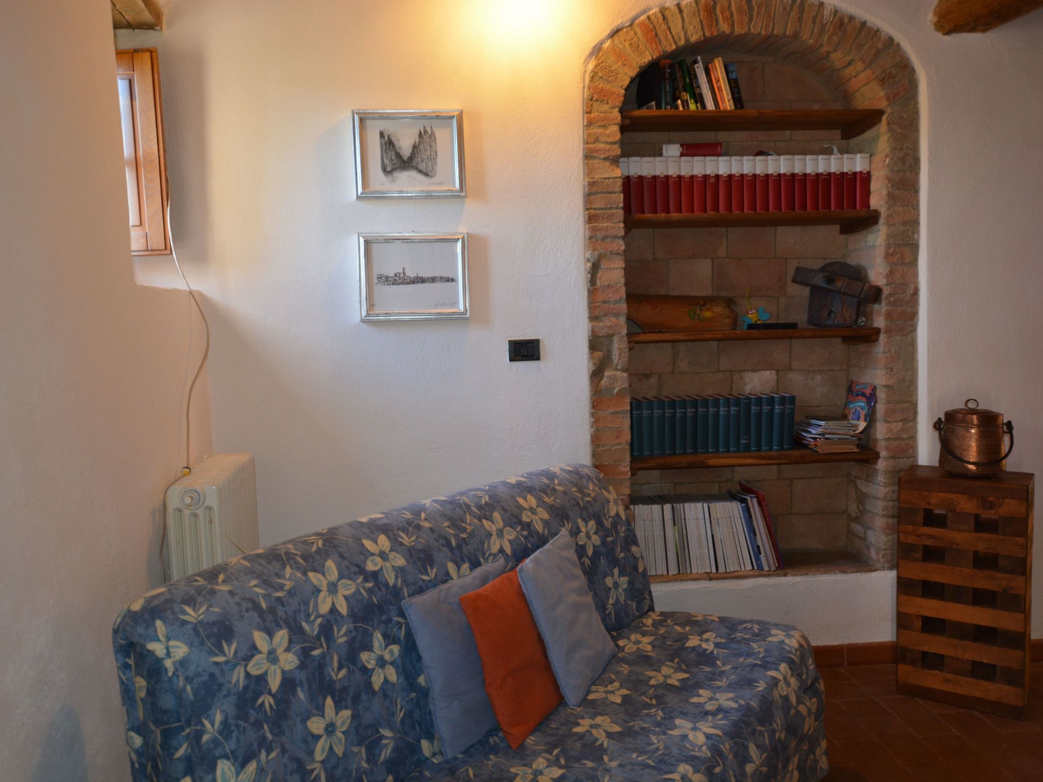 Anwesen "La Casina" mit privatem Garten und Grill-Drinnen