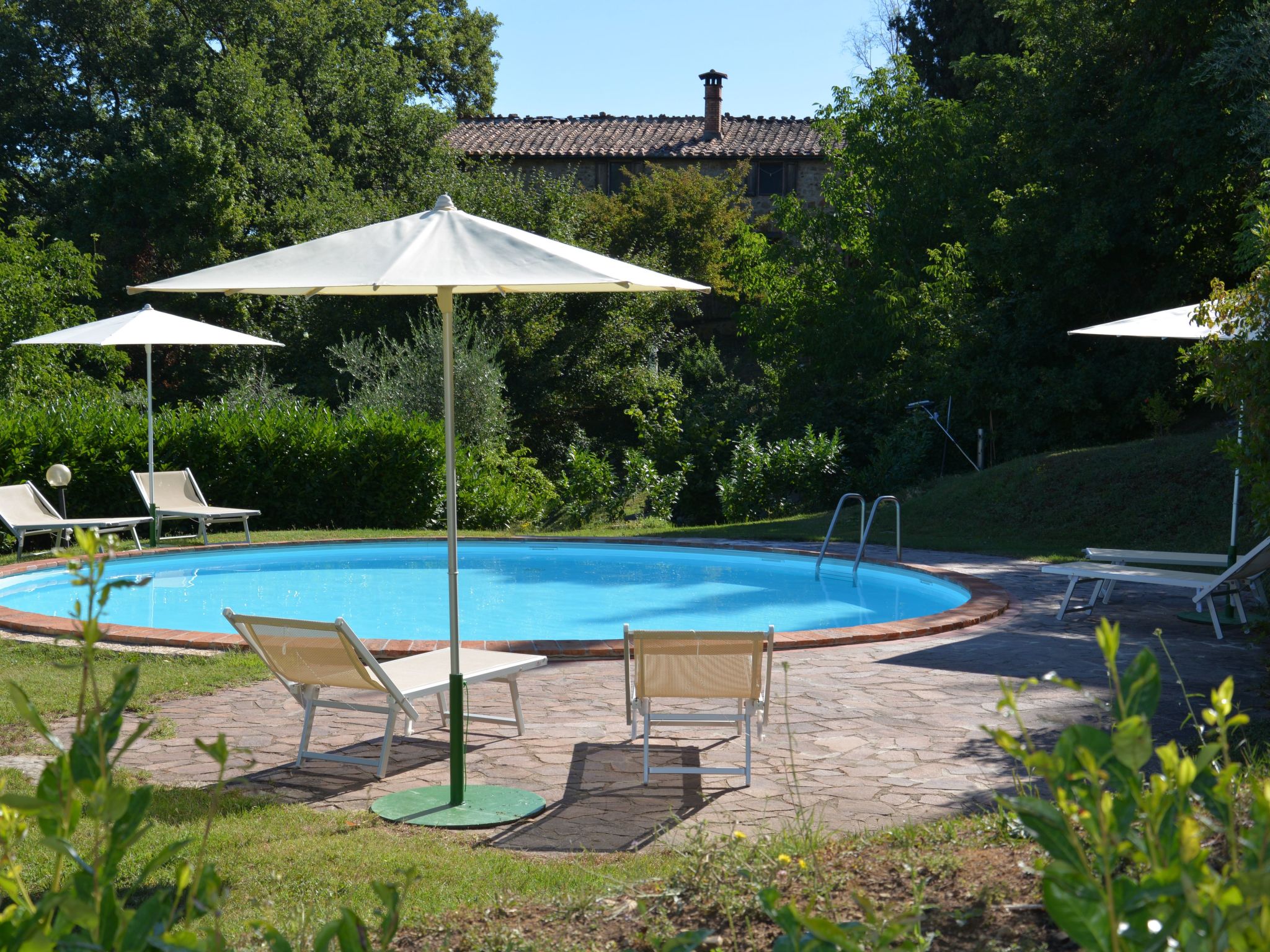 Anwesen "La Casina" mit privatem Garten und Grill-Drinnen