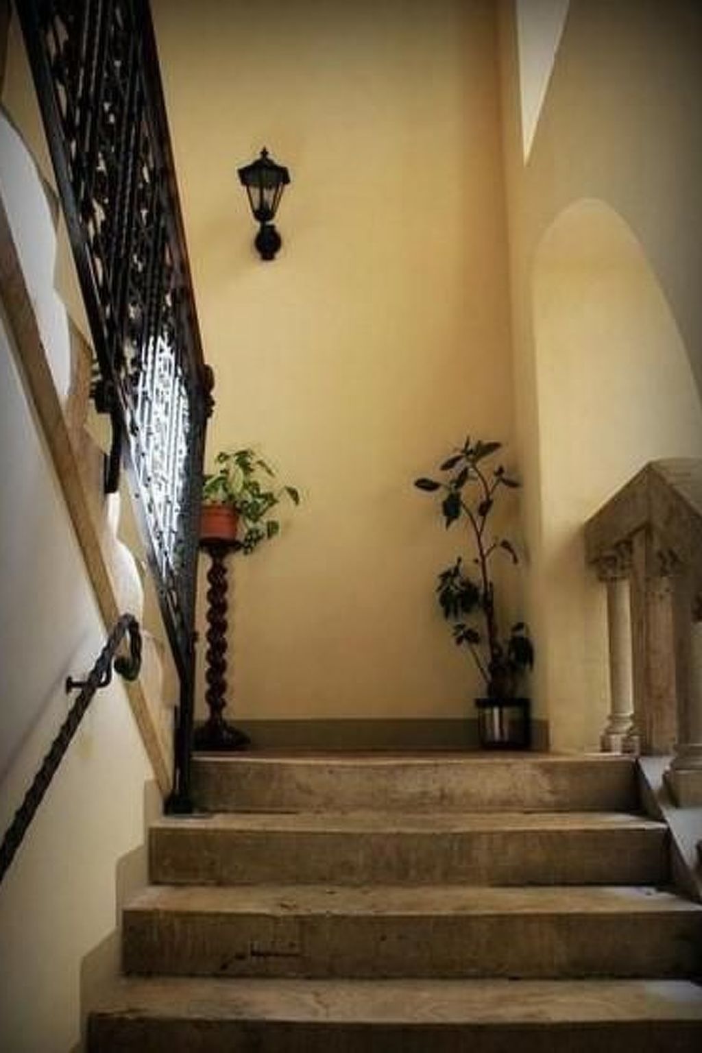 Sperior Zwei-Zimmer-Wohnung-Binnen