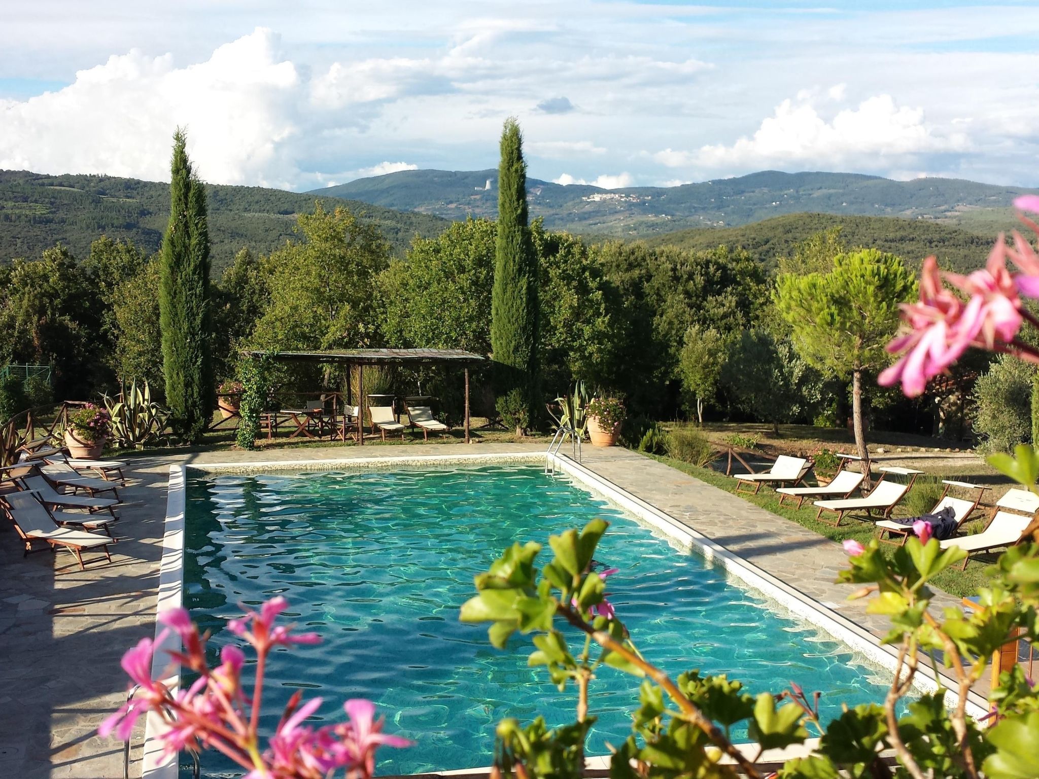 Anwesen mit Balkon-Image-tags.info