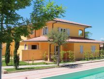 Unterkunft mit privater Terrasse, Gemeinschaftspool