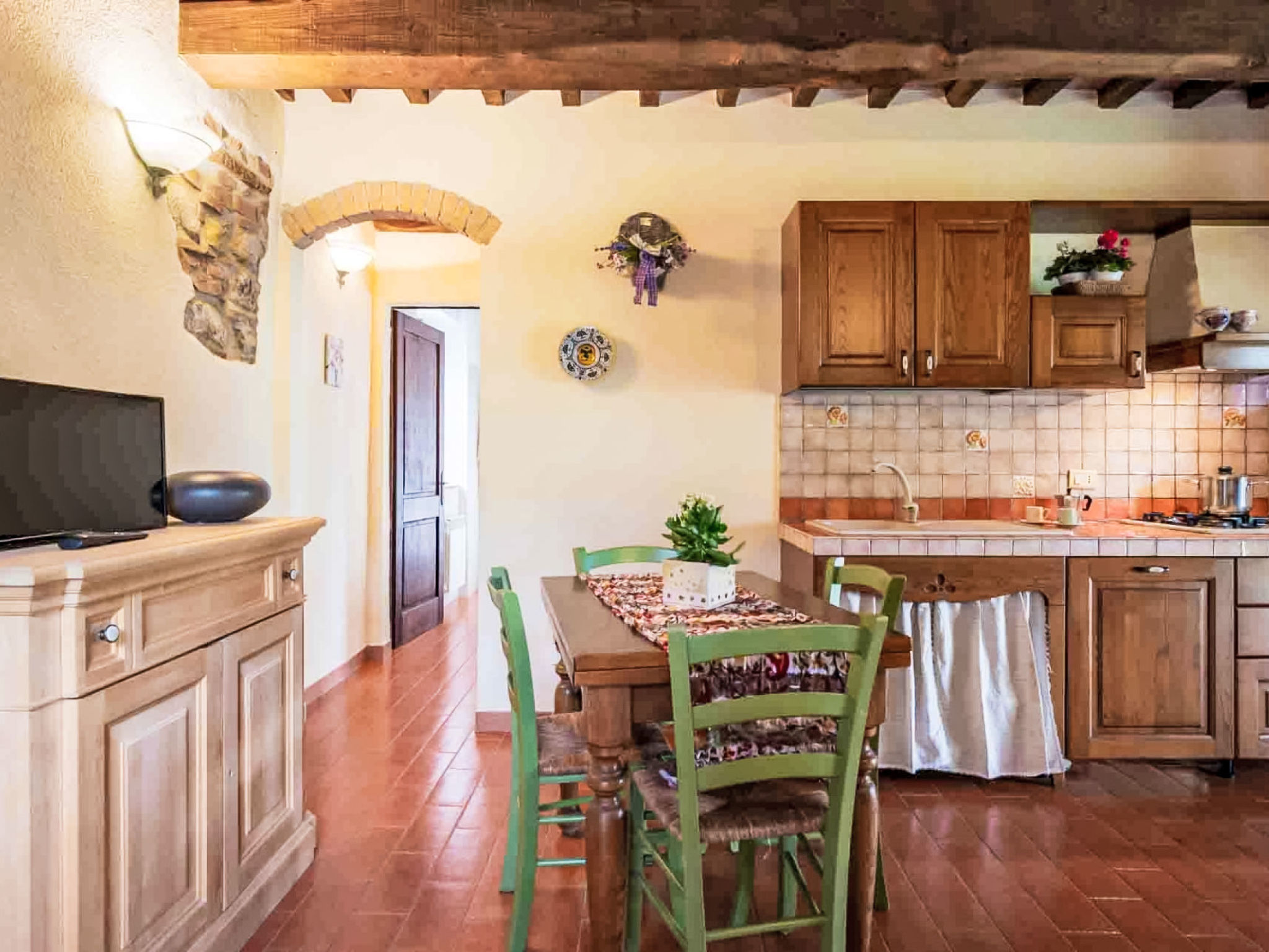 Kitchen / Dining Room