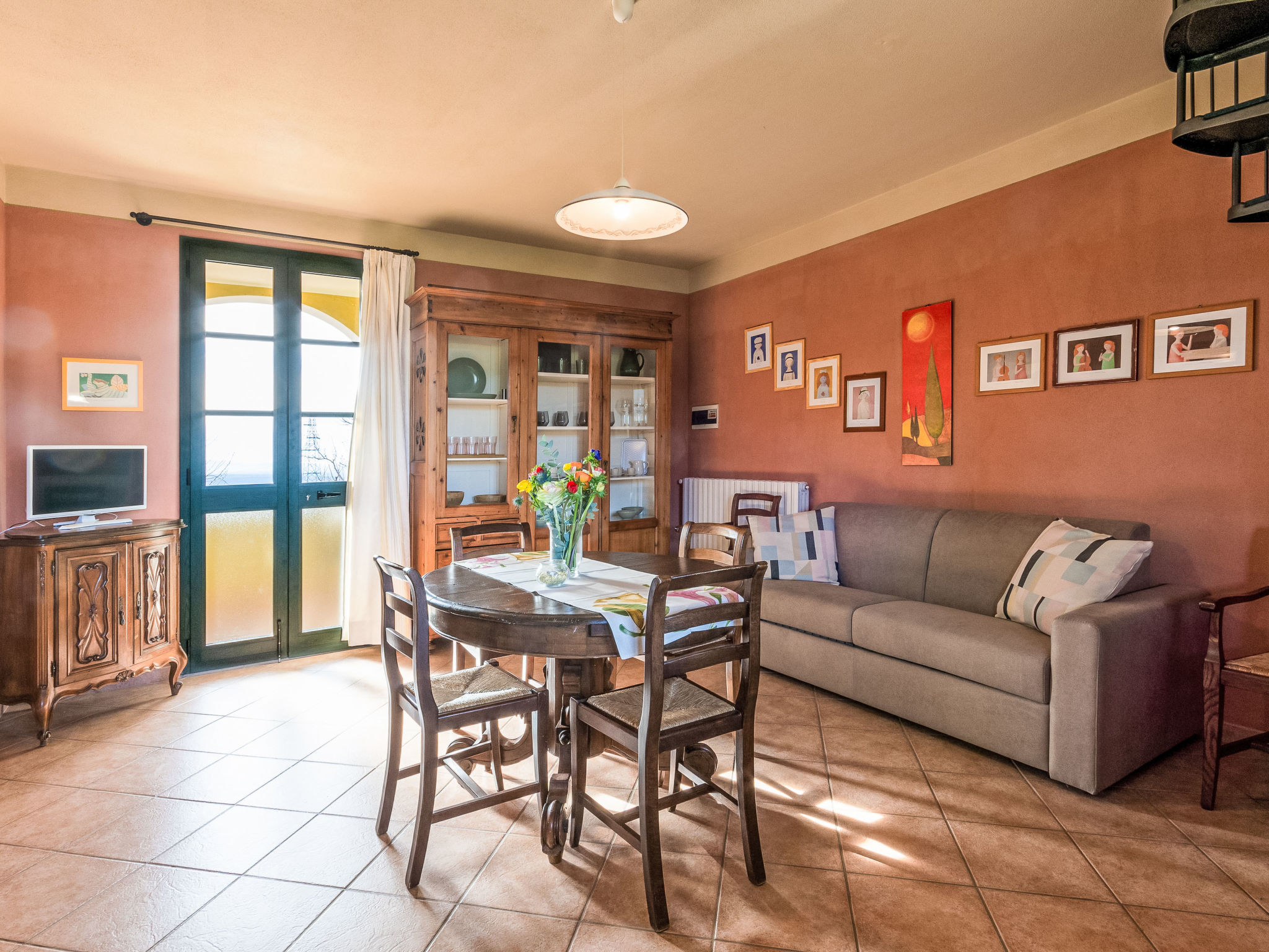 Kitchen / Dining Room
