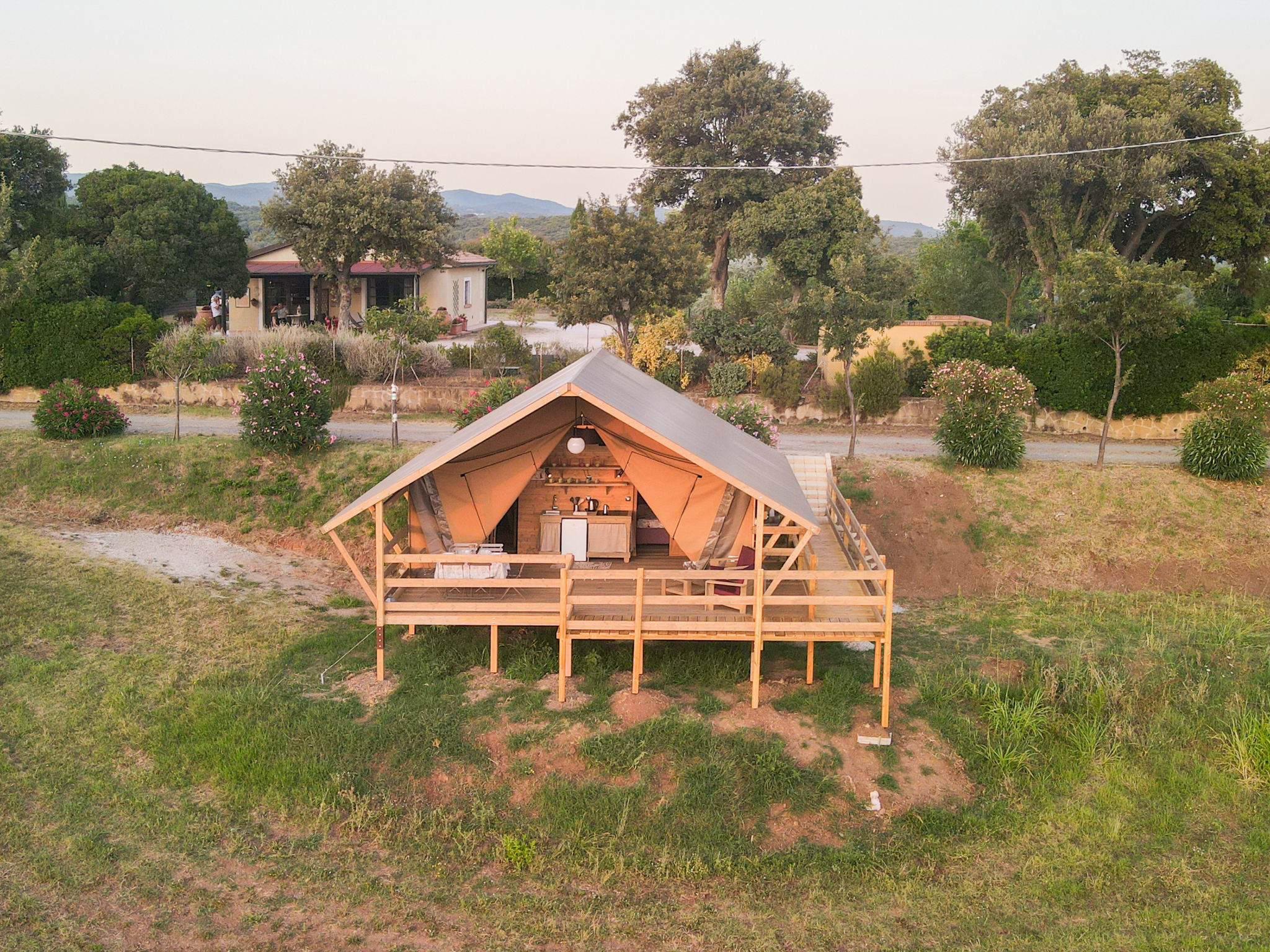 Glampingtent Zeus-Outside