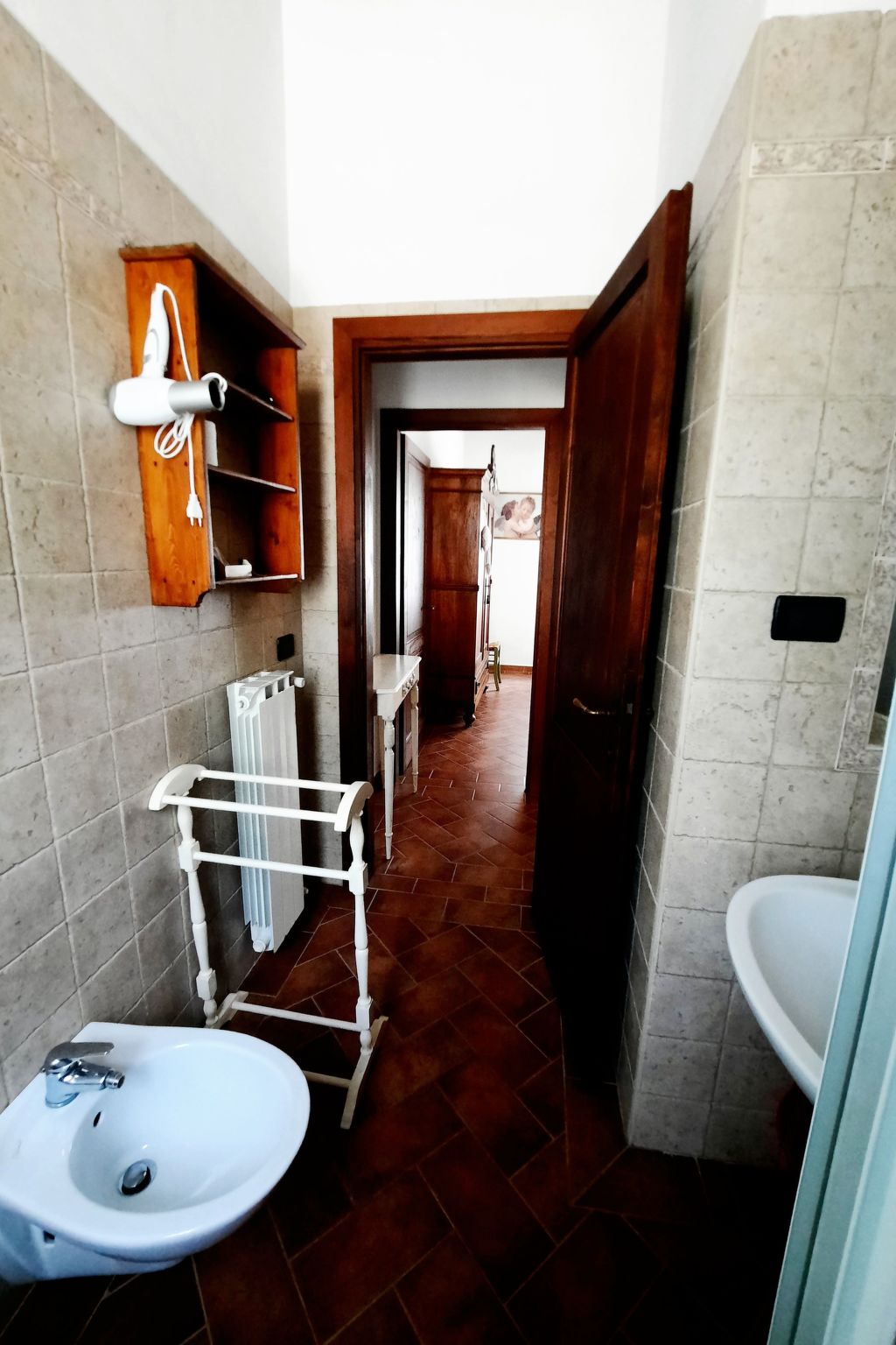 ZWISCHEN DEM LAND UND DEM MEER-Binnen