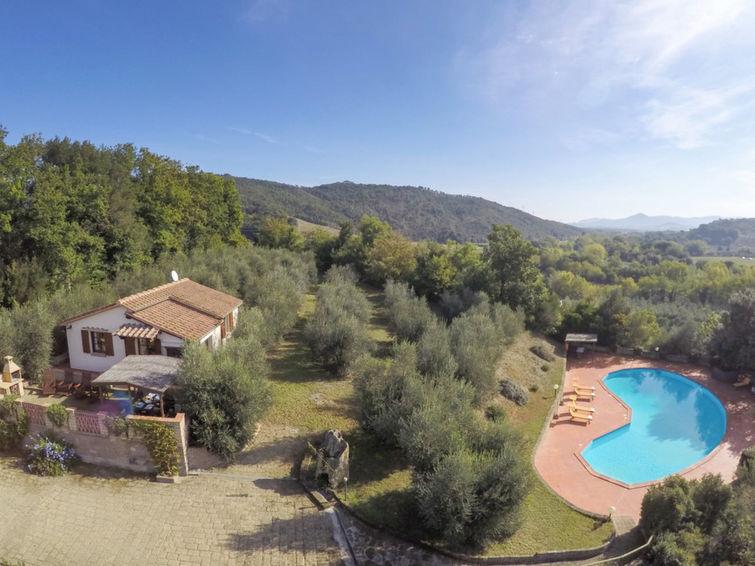 Vrijstaande boerderij La Villetta met privézwembad in Riparbella in Riparbella