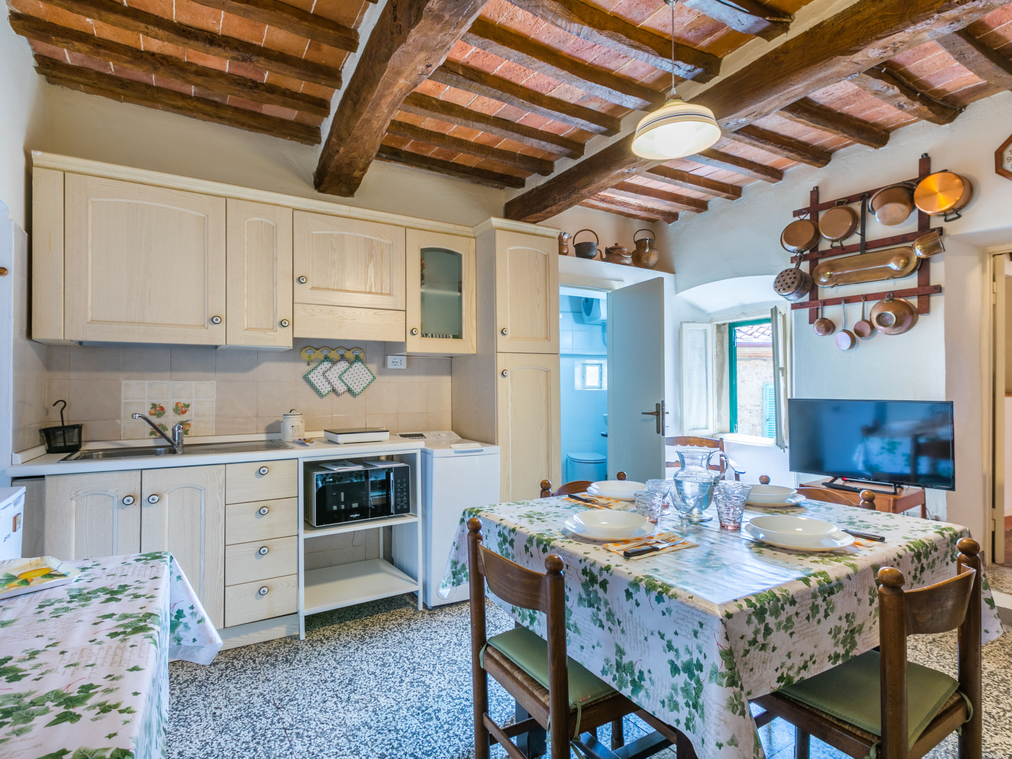 Anna's House - Image 2