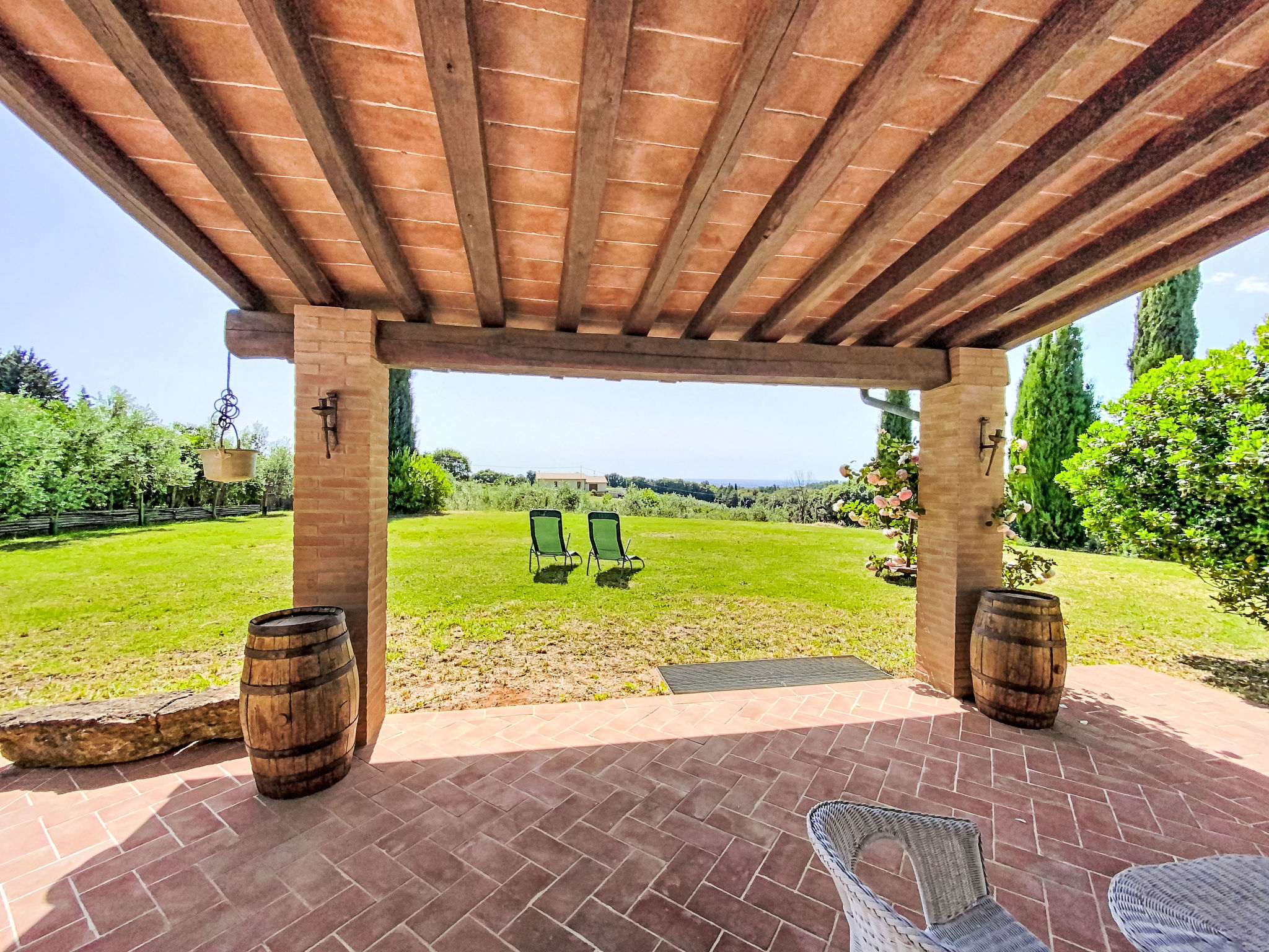 La Mimosa - Draußen