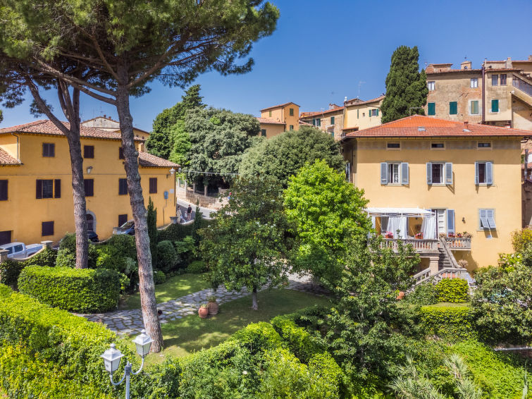 Search and Stay destination Lari, Toscana - Italy from AU$ 670. Il Belvedere