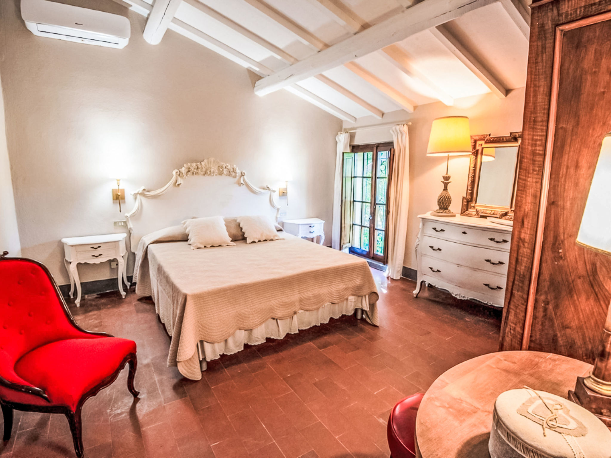 Il Podere-Inside