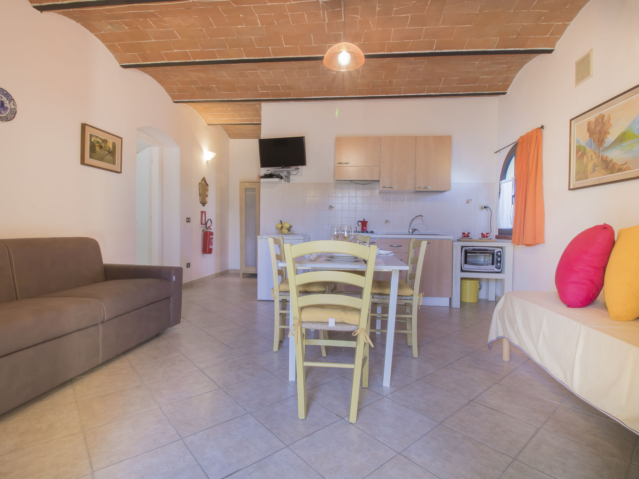 Kitchen / Dining Room