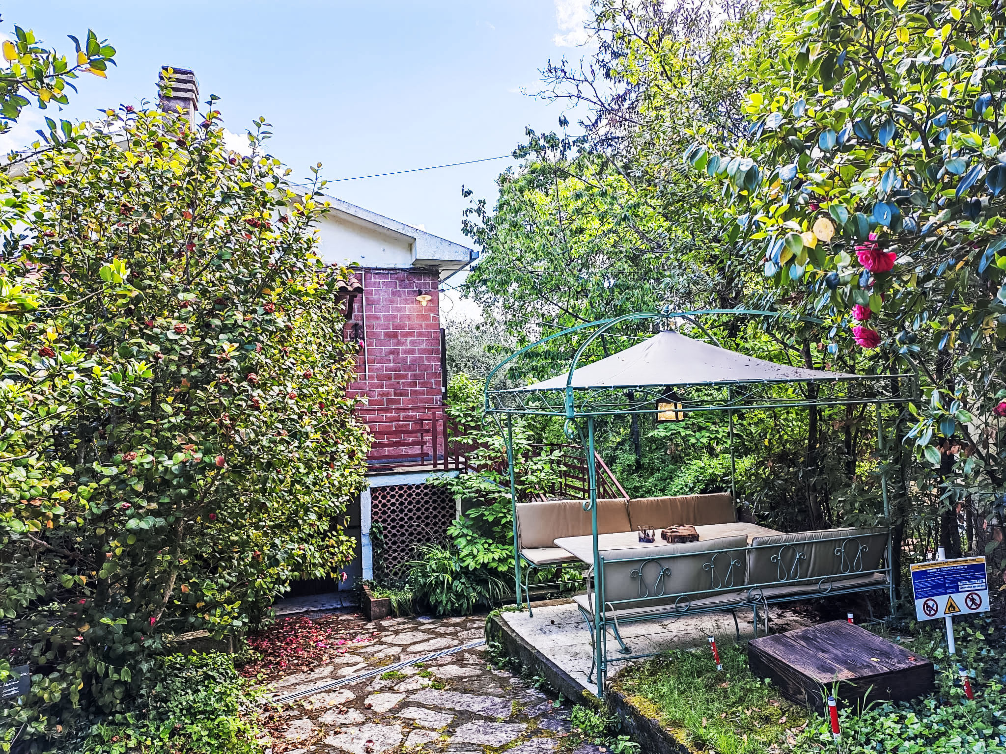 Wohnung 'Pink Holly' mit Terrasse - Draußen