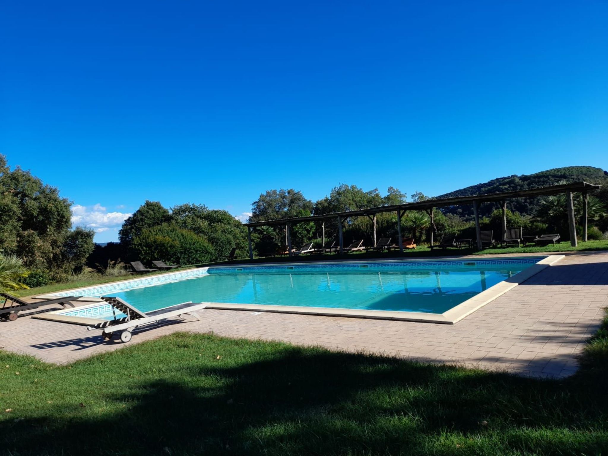 Suite con Giardino-Drinnen