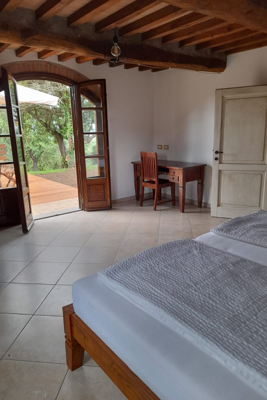 Wohnung mit Terrasse-Dedans