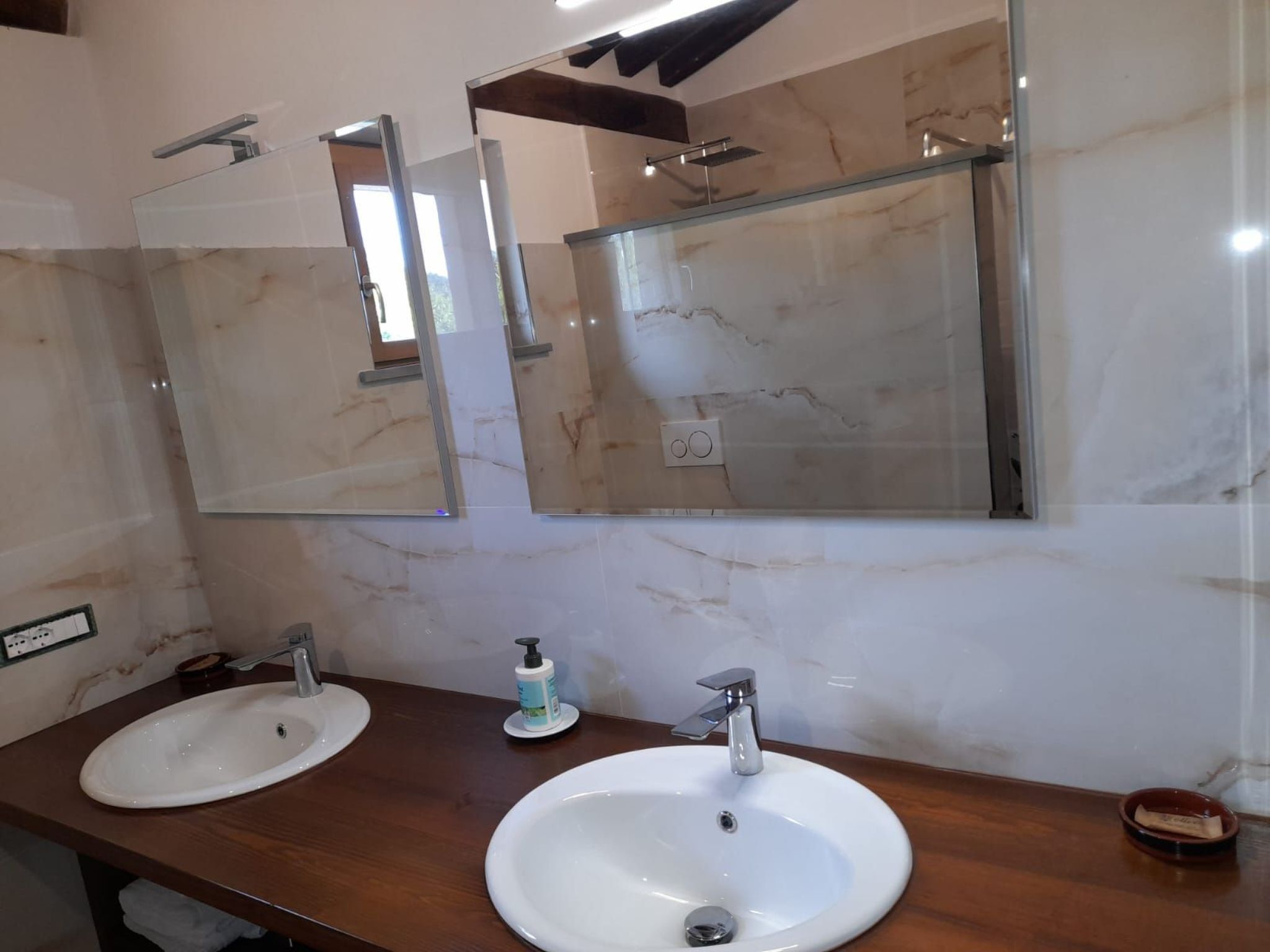 Wohnung mit Terrasse-Dedans