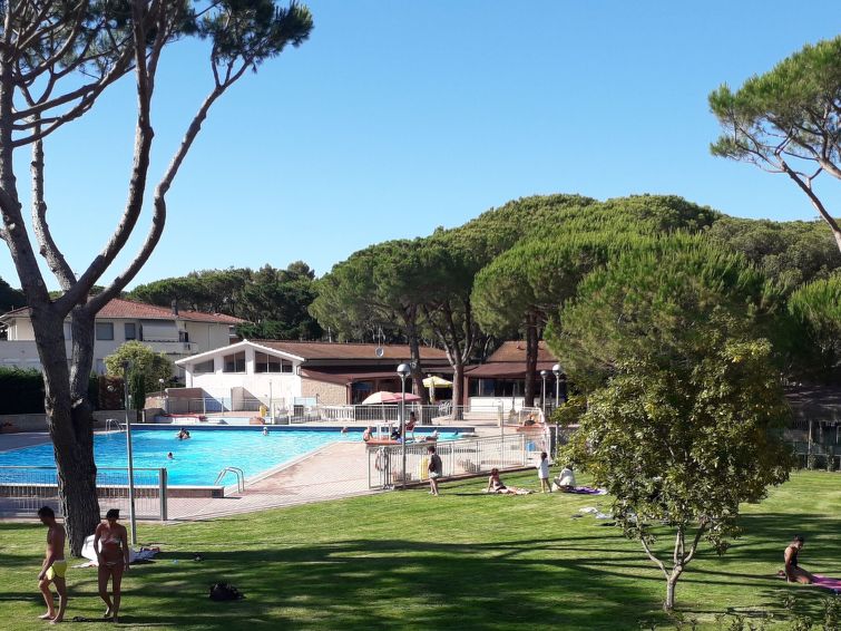 Ponente Deluxe Translation missing: villas_en.helpers.properties.accommodation_type.holiday_resort in Marina di Bibbona
