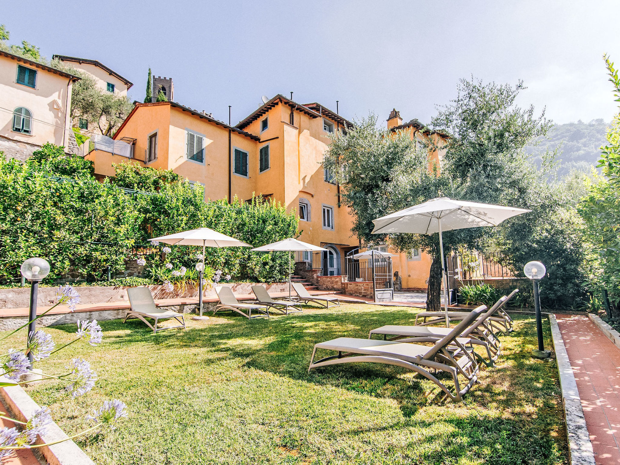 Wohnung "L'Arancio" mit Privatparkplatz - Dehors