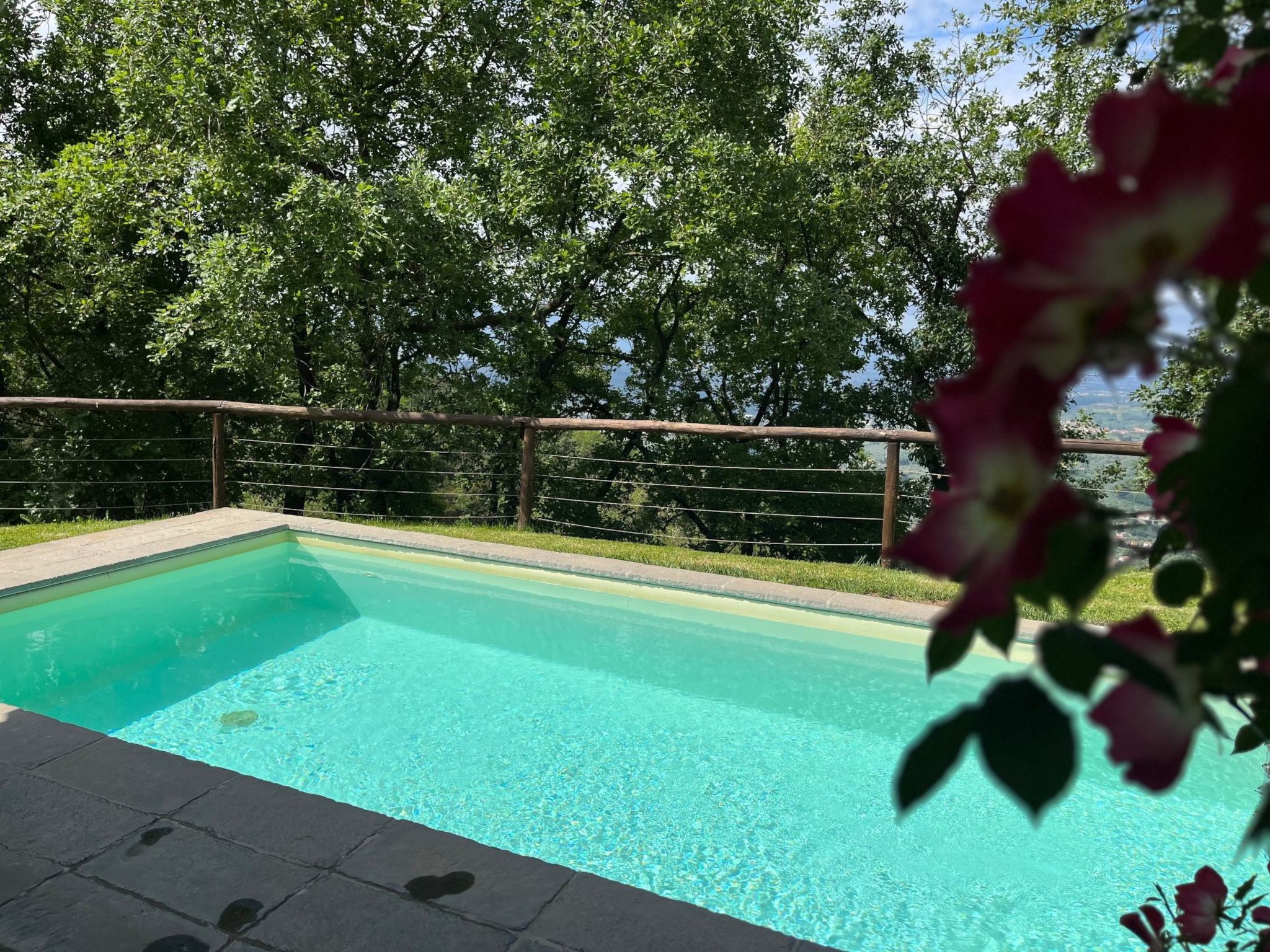 Villa im Grünen Civico 2 in Uzzano-Binnen